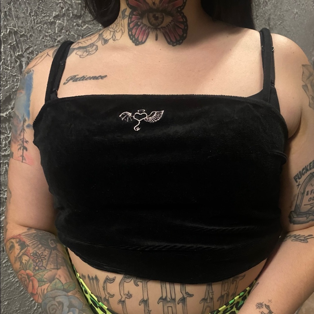 ❌SOLD❌Plus Size Heart Cropped Cami